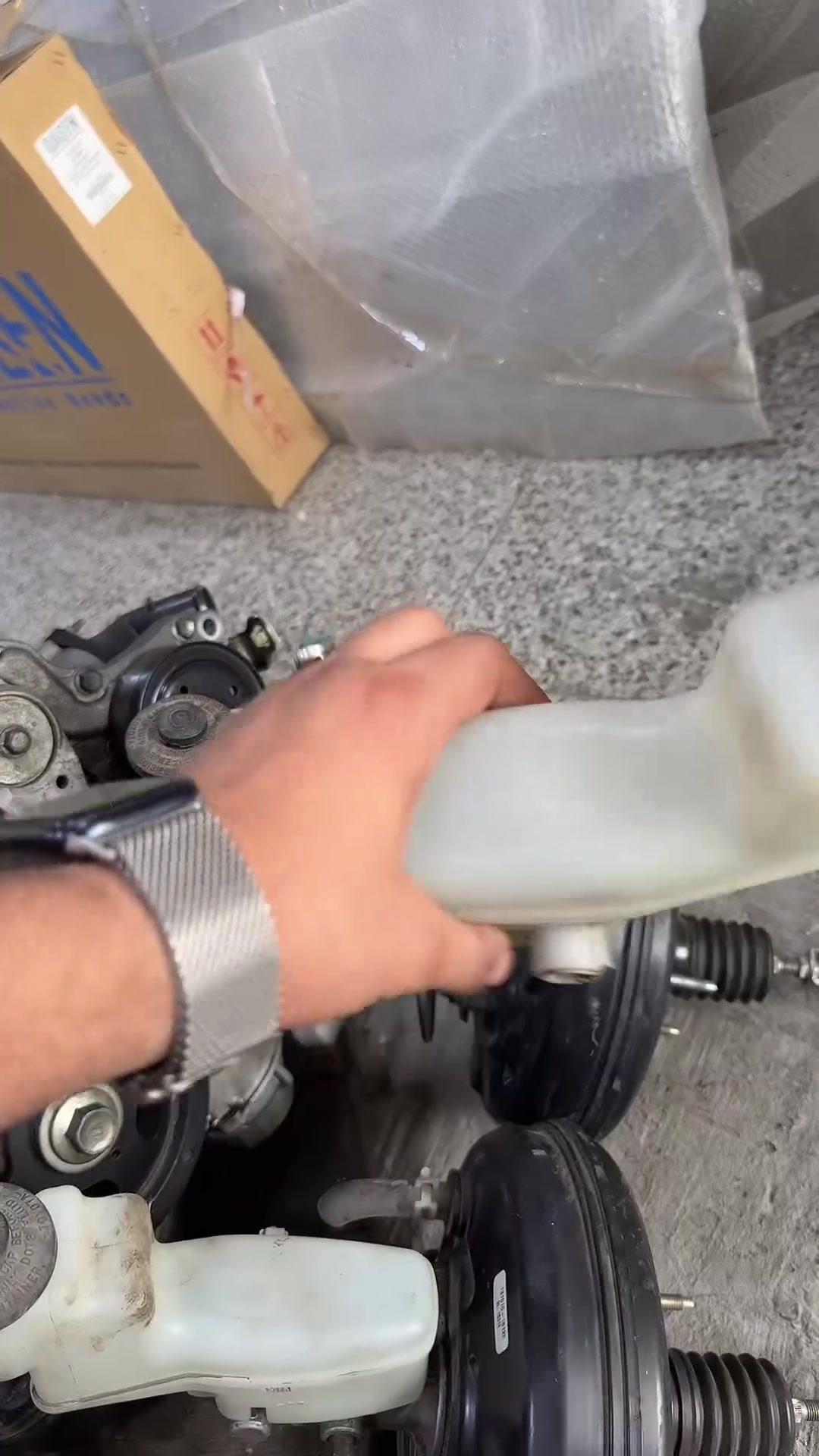 🔧 متوفر الآن لدى ماس الكوت

عنبار بريك كامري وأفالون 🚗

متوفر لموديلات:
• كامري: من 2007 إلى 2020
• أفالون: من 2005 إلى 2017

✅ تفصيخ بنظافة 100%
✅ مفحوص ومضمون
✅ قطع نظيفة وجاهزة للتركيب

📞 للحجز والاستفسار:
***********
***********

📍 العنوان:
واسط – الكوت – حي الصناعي القديم

🚚 متوفر تجهيز وشحن لجميع المحافظات

ماس الكوت | قطع غيار السيارات اليابانية 🇯🇵
