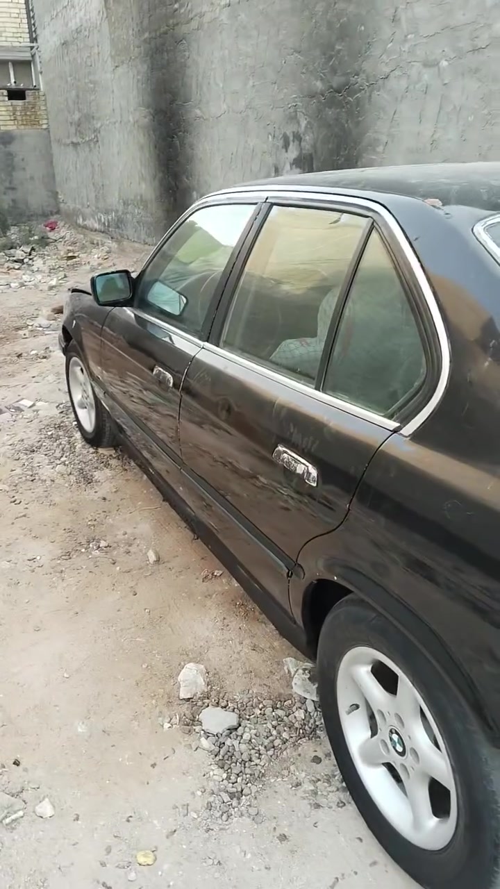 بي ام ٥٢٥ كير عادي دبل ايرباك موديل ٩١ اخوان كوم حديد أتعهد انو لأبيها مشكله ولا مطلوبه أرقامها ملسق صلاح الدين سعرها مناسب ١٨ وبيها مجال مكانها محموديه ***********
