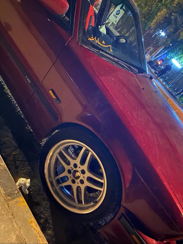 525iالماني الوحش* 🇩🇪
الهم صلى على محمد والً محمد🧿مسكر BMW 525i

مكينة وكير 🆕 كفاله 

1-سلايت روف 3💎

2 -أربعه جام كهرباء ⚡️ 

3-موديل سياره 1991اصل وفصل

4-رقم جديد انكليزي  وسنويه باسمي نينوى 

5 -تبريد ثلج ❄️ حماوه جوة نص بشعرة لبي ام معروف بعد 

6-غرفه جلد اسود ملكي 
 

7-سياره بدون اي ضرر لاكص ولا ضربه فقط 

صبغ جماليه ومكفولة من شرعيات💎

8-لون ماروني دم الغزال ❤️

9-كهربائيات كلهة شغالة بلادي  ✅

10-سنتر لوك شغال بلادي 🔐

11- ضفيرة بلادية زلغ مابيهة وماكو اي جطل 

12-باتري جديد 🔋+تخم تاير جديد 

13-بردة خلفية 📜كهرباء 

14-سيارة متعوب عليهة ب معنى الكلمة 

15-كلشي اكو بالسوگ حتا ب20 ورقة

لمو شراي لا تواعد جذب وتخليني  

احذف المنشور رجآ…. 

16-السعر 85 

رقم الهاتف ☎️***********

الموقع 📍بغداد الكرخ

