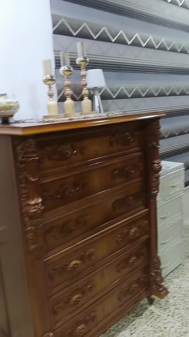 غرفه نوم صاج زان ملحق خشب ثقيل للبيع صارله جديده الاتصال والاستفسار
***********
