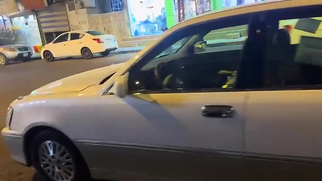 ملكه موديل 2000 سنويه جديده لحد 2027 تنتهي بسمي رقم بصره مكينه وكير وشاصي ورقم   150$ وبيه مجال قليل حق الجيه رقم الهاتف *********** غير متواجد على النت
