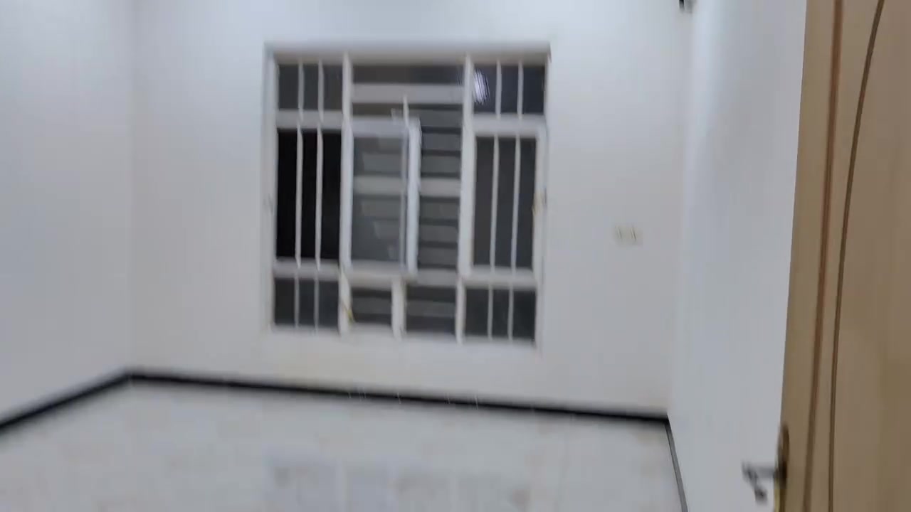 هاذه البيت ليجار بنزلت بيت كسار وره بيت لشيخ معد جاسم مزهر أمير زبيد ***********
