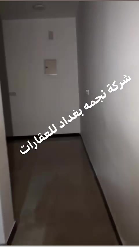 شقة طابق آول للايجار حي الجامعة 
تحتوي غرفتين نوم وصالة ومطبخ وخدمات صحية والعمارة تحتوي على مصعد شغل 24 ساعه 
 ***********
