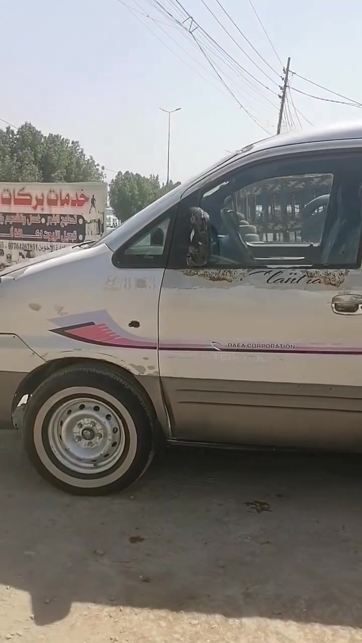 السلام عليكم سياره ٢٠٠٧ اصل سياره جاهزه من مكينه لاتبخير ولاتنقيص صدر جديد تخم تايرجديد كاردن كله نزلته للكاع صلايب وشيال جديد كلج جديد بس الكير الخامس يفلت وبيه خياسات بالكاعيه مطلبوه غرامات مليونين وستميه ابيع صافي ٣٥ وبيه مجال للعلم معامله كامله حته هزه مهزوزه بس تدفع غرامات وترقم اني ماعندي واريد ابيعه مكاني بابل القاسم *********** /***********
