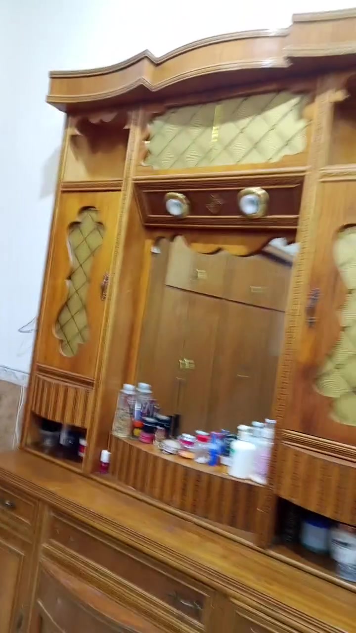 اسلام عليكم غرفة نوم (هودج) غرفه نضيفه وجديده عارضه ب مليون وبيه مجال
للاستفار *********** اتصاال و واستاب
