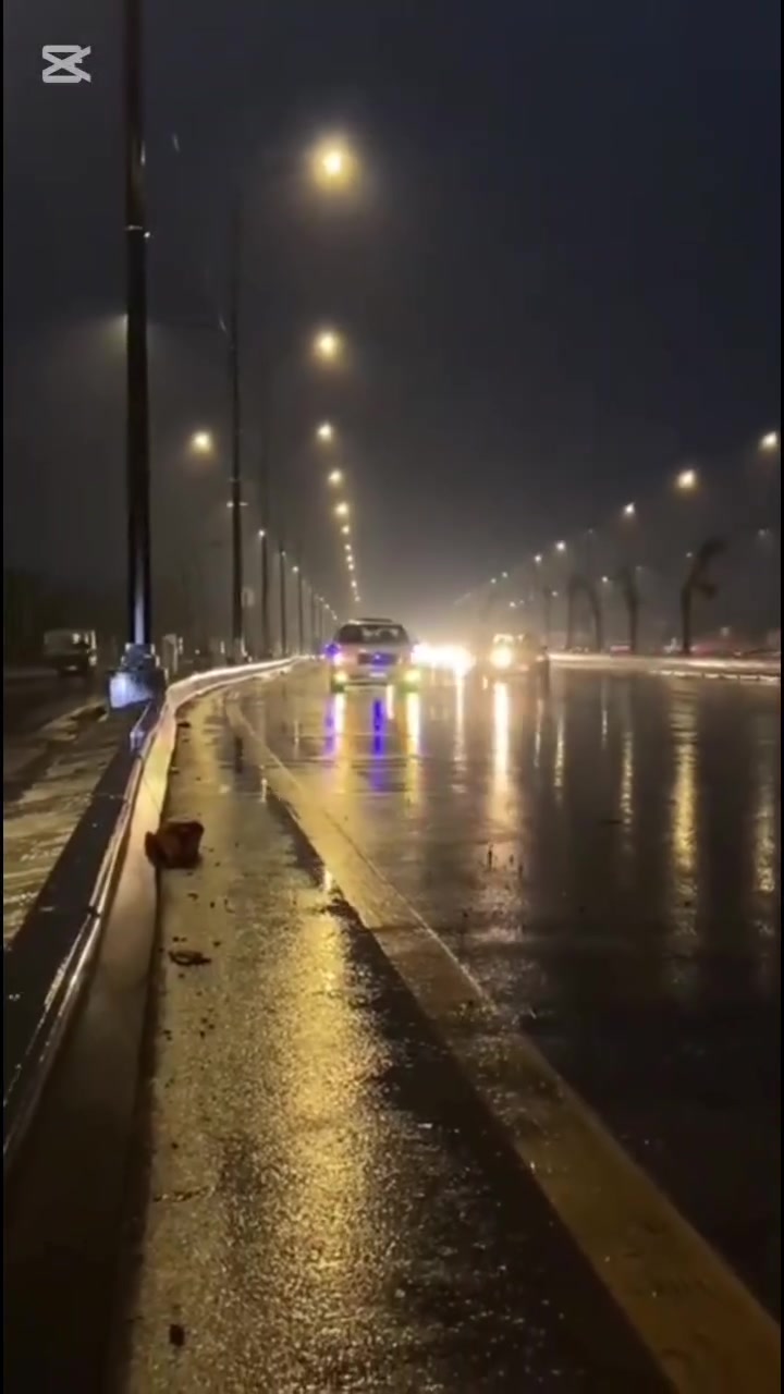 ملكه • مكينة ديفور • نجف