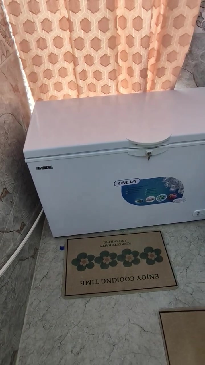 مجمدة يونفا البرطانية 16 قدم . نظافة 100% اريد ابيعها لان تجميدها مو كلش قوي بسبب الكهرباء
السعر ٢٥٠   
***********
