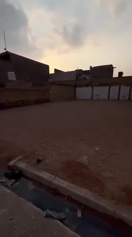 السلام عليكم
قطعه للبيع المكان/حي العسكري خلف المستوصف طابو صرف
المساحه/240 واجهة 12 ونزال 20
معالجه جلمود وسبيس واجازه بناء 
السعر/ 58 مع المجال ترهم مراوس ببيت مع الفرق
للاستفسار الاتصال على الرقم ***********
