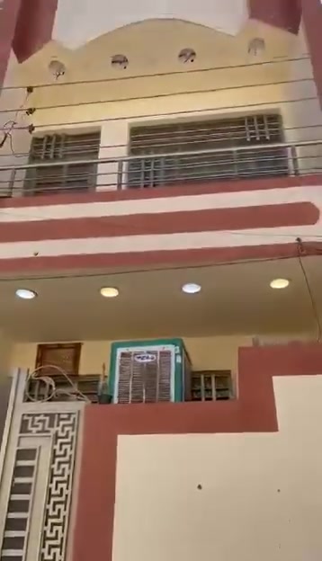دار للبيع مساحه 50 متر بناء طابوك رفت مسلح قاطين البيت البيت كامل ونظيف جدا مع  الكيزر والتانكي والماطور البيت سبع قصور قرب شارع ابو علي *********** 
 السعر 58 وبي مجال
