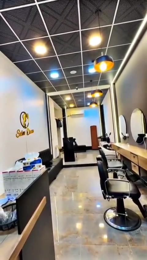 ئه م صالونه بو فروشتنه به كامل اشياوه نرخى٦مليونو معامه له يه لاى مزگه وت نجم ***********
