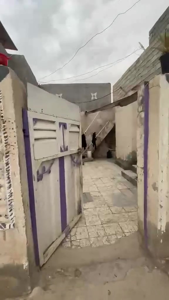 بيت • ١٨٠م • سبع قصور
