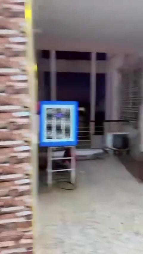 يوجد شقق مؤثثه للايجار
كاونتر

 مولد 

انترنيت

 كيزر

مغسله 

بردات

مصعد كهربائي 

مصعد اغراض 

كفاءات العبيدي شارع 20 قرب مدرسه بغداد  

 للاستفسار ***********

نص مكتوب في الصور:
- شقق مؤثثة للأيجار بغداد كفاءات العبيدي قرب مدرسة بغداد ***********