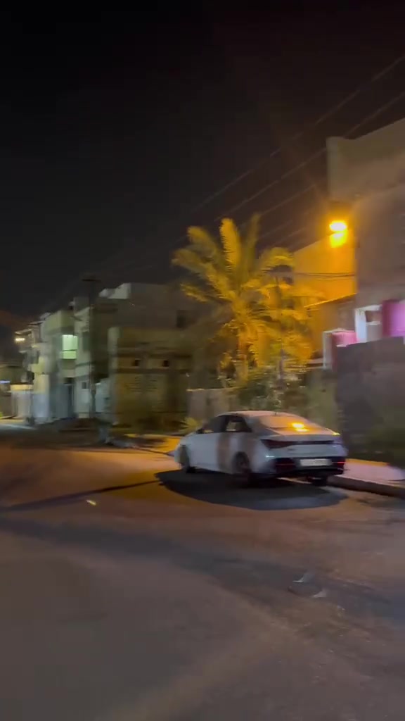 🏡 دار للبيع – الجمعيات الإسكان

📍 الموقع: الجمعيات الإسكان
🛣️ على الشارع الرئيسي الرابط بين أربع شوارع، وقريب من شارع بغداد
📐 المساحة: 214 م²
📜 طابو صرف
🏗️ الدار تعتبر قطعة بناء قديم ومناسبة لإعادة البناء والاستثمار
📏 الشارع الرئيسي بعرض 15 متر

✨ موقع مميز جداً للاستثمار والبناء

📞 للاستفسار والمعاينة:
***********

🏢 مكتب الفيصل للعقارات
ثقتكم أساس نجاحنا
