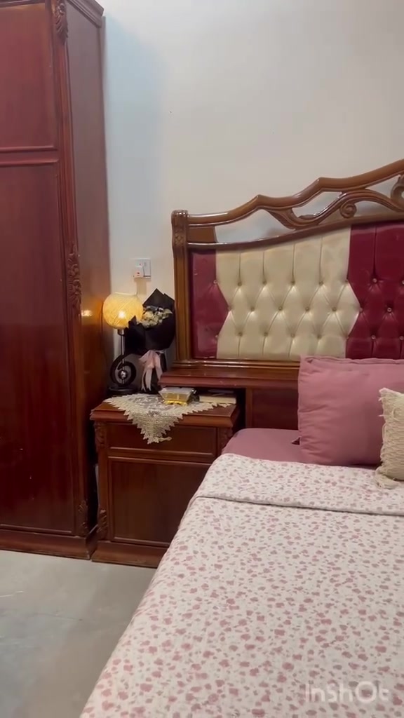 السلام عليكم ورحمه الله 
مكلف بالنشر غرفة نوم صاج شغل حطاطه نظيفه جدا موديل حديث الكنتور دنك خشب جاوي الجريايه دوشمة جلد مكانه الصقلاوية قرب جامع ابي ذر 
السعر المطلوب مليون و٢٥٠ الف وبيه مجال 
للاستفسار
***********
