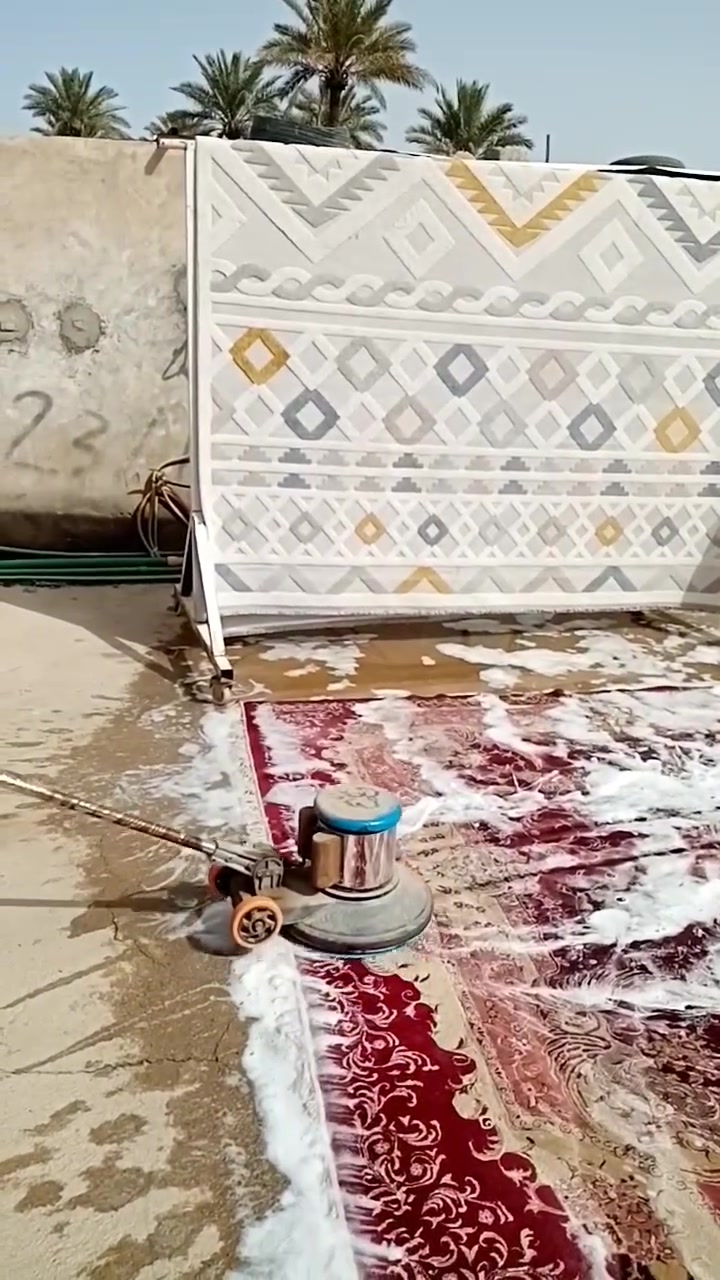 يعلن كراج القضاء النموذجي لغسل السيارات والمفروشات ٠عن غسل كافه المفروشات المنزلية وبأحدث الطرق الفنية الحديثة وبأسعار تنافسية بالاضافه إلى تغليف المفروشات بالنايلون مع خدمة توصيل والكائن في قضاء الجدول الغربي (الرجيبه) مقابل دائرة زراعه الجدول الغربي *********** /***********
