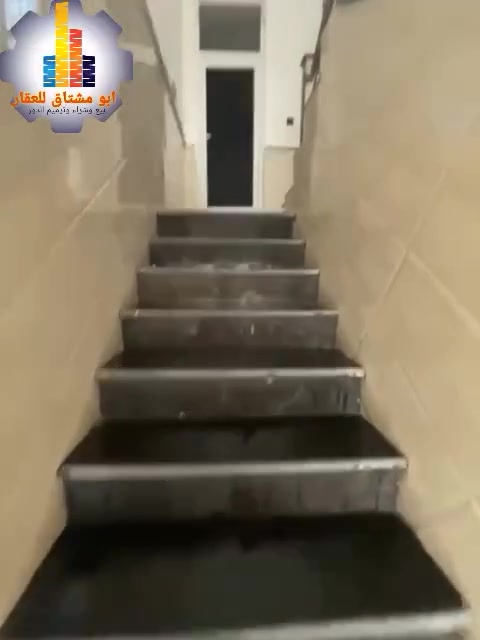 حي المتنبي • ١٤٠م • غرفتين