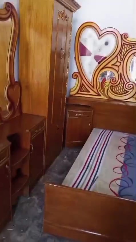 650غرفه ست ابواب مال عرسان صاج بغداد الحسينيه مال الراشديه وعندي توصيل ***********
