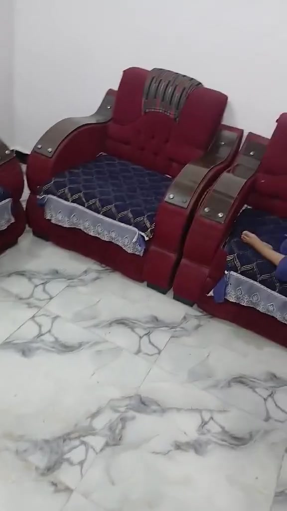 السلام عليكم للبيع ***********
