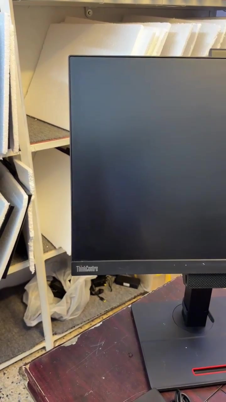 🔥 وصلت الوجبة الجديدة إلى مكتب الشهد للحاسبات والشبكات 🔥

🖥️ Lenovo All in One
تصميم أنيق، شاشة كبيرة، وأداء ممتاز للعمل والدراسة والمكاتب ✅

⚙️ متوفر بمواصفات متنوعة:
🔹 Intel Core i5 الجيل السادس
🔹 Intel Core i5 الجيل التاسع
🔹 Intel Core i5 الجيل العاشر
🔹 RAM 8GB
🔹 SSD 256GB
🔹 شاشة 24 إنج Full HD
✨ نظافة 100%

مناسب جداً لـ:
✅ الشركات والمكاتب
✅ الجامعات والمدارس
✅ العيادات والصيدليات
✅ المحلات ونقاط البيع
✅ الاستخدام المنزلي والدراسة

📦 الكمية وصلت حديثاً والأسعار مميزة للجملة والمفرد

📍 مكتب الشهد للحاسبات والشبكات – الموصل
💻 جودة، نظافة، وضمان يليق بزبائننا

#مكتب_الشهد #Lenovo #AllInOne #حاسبات #لابتوبات #الموصل #كمبيوتر #جملة_ومفرد
