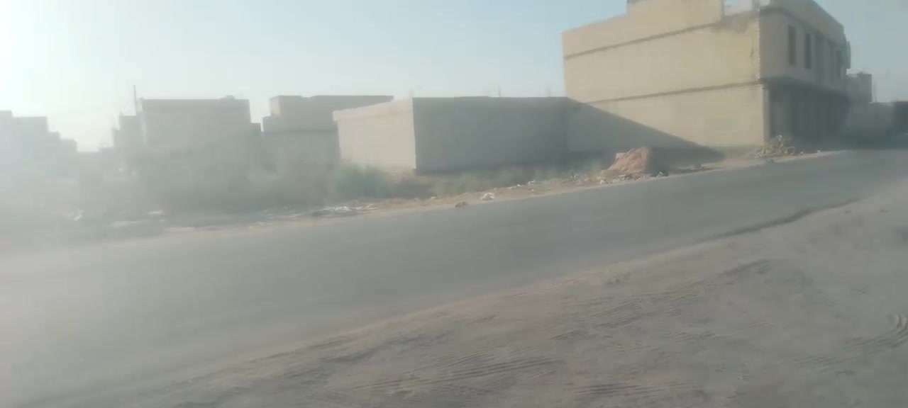 توجد لدينا قطعه ١٠٠متر مربعه طابو سند ٢٥ قرار محكمه ثاني يوم بسم المشتري مباشر ابصف جامعت كربلاء قرب شارع اطوريج اتصل وتعال *********** والف هلا بلاش السعر ٢١مليون وبيه مجال
