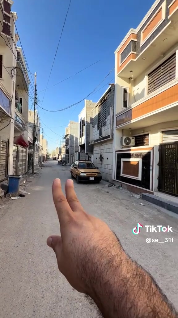 بلاش ١٠٠ متر بس ب ٧٣ وبي مجال
يحتوي على غرفتين نوم صاله مطبخ خدمات منطقة الدوانم قرب الشرطه الخامسه طابو زراعي سند 25 لاستفسار اتصل *********** ابو دموع مكتب حميد متاح واتساب
