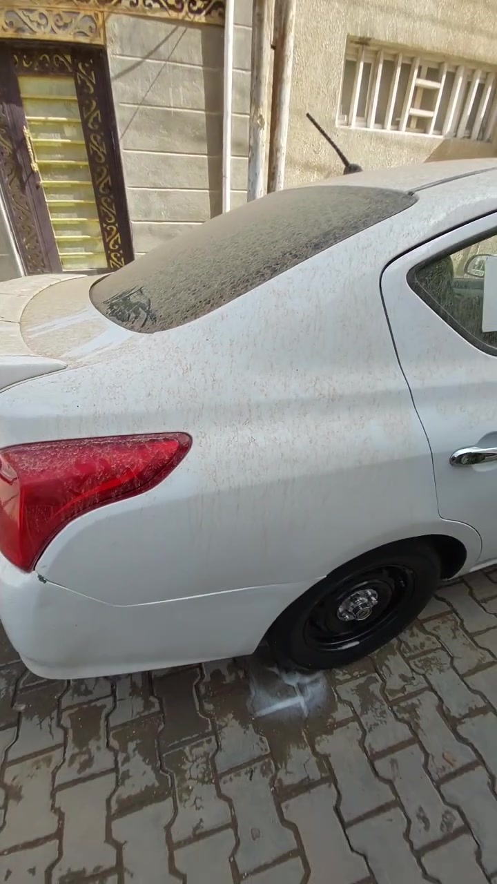 سلام عليكم نيسان سني هندي موديل 18 بيه جمالق الخلفي صبغ سعر 90وببه مجال ***********

