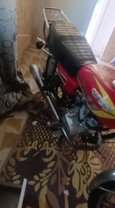 وجوسلام عليكم  ماطور سونك.   موديل 23 نضيف كلشي شغال.  منفيس موجود واتساب ***********
