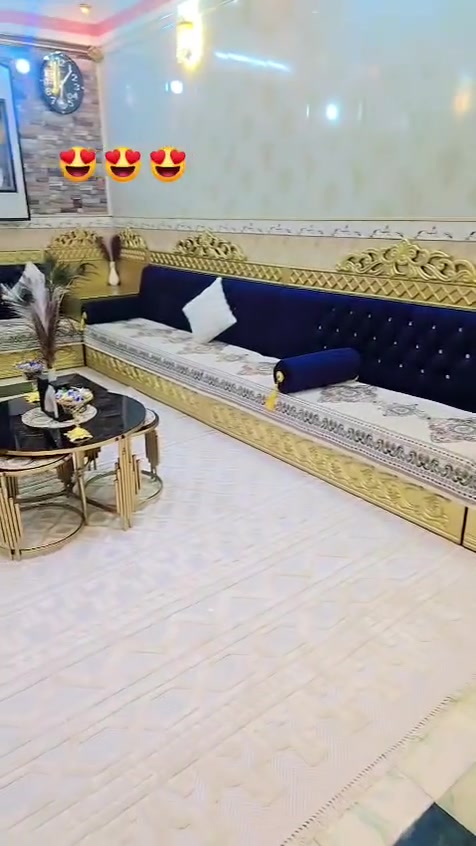 سلام عليكم ديوان جديد سعر مليونين و250 وبي مجال للشراي للاستفسار ***********
