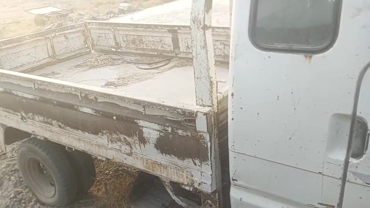 السلام عليكم كيا 94 تفاصيل كلها موجوده مقطع الفيديو سعر 25 وبيها مجال عنوان بغداد قرب مرو***********
