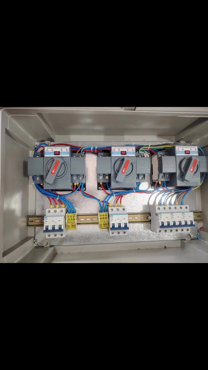 ☀️ خلّي الشمس تشتغل لصالحك! ⚡

لا تخلي ارتفاع أسعار المولدات والكهرباء يرهقك، ويا O.M للطاقة الشمسية نوفر لك حلول طاقة متكاملة، اقتصادية وموثوقة.

🔋 بطاريات ليثيوم عالية الكفاءة
⚡ إنفيرترات حديثة وأصلية
☀️ ألواح شمسية بكفاءة عالية
🏠 تجهيز وتنفيذ منظومات للمنازل والمحلات والمشاريع
🛠️ تركيب وربط وبرمجة بإشراف فني متخصص
💰 حلول تناسب احتياجك وميزانيتك

استثمر بالشمس اليوم… ووفّر من مصاريفك كل يوم. 🌞

📍 الأنبار – الفلوجة
📞 ***********

O.M للطاقة الشمسية — طاقة أوفر، راحة أكثر. ⚡☀️
