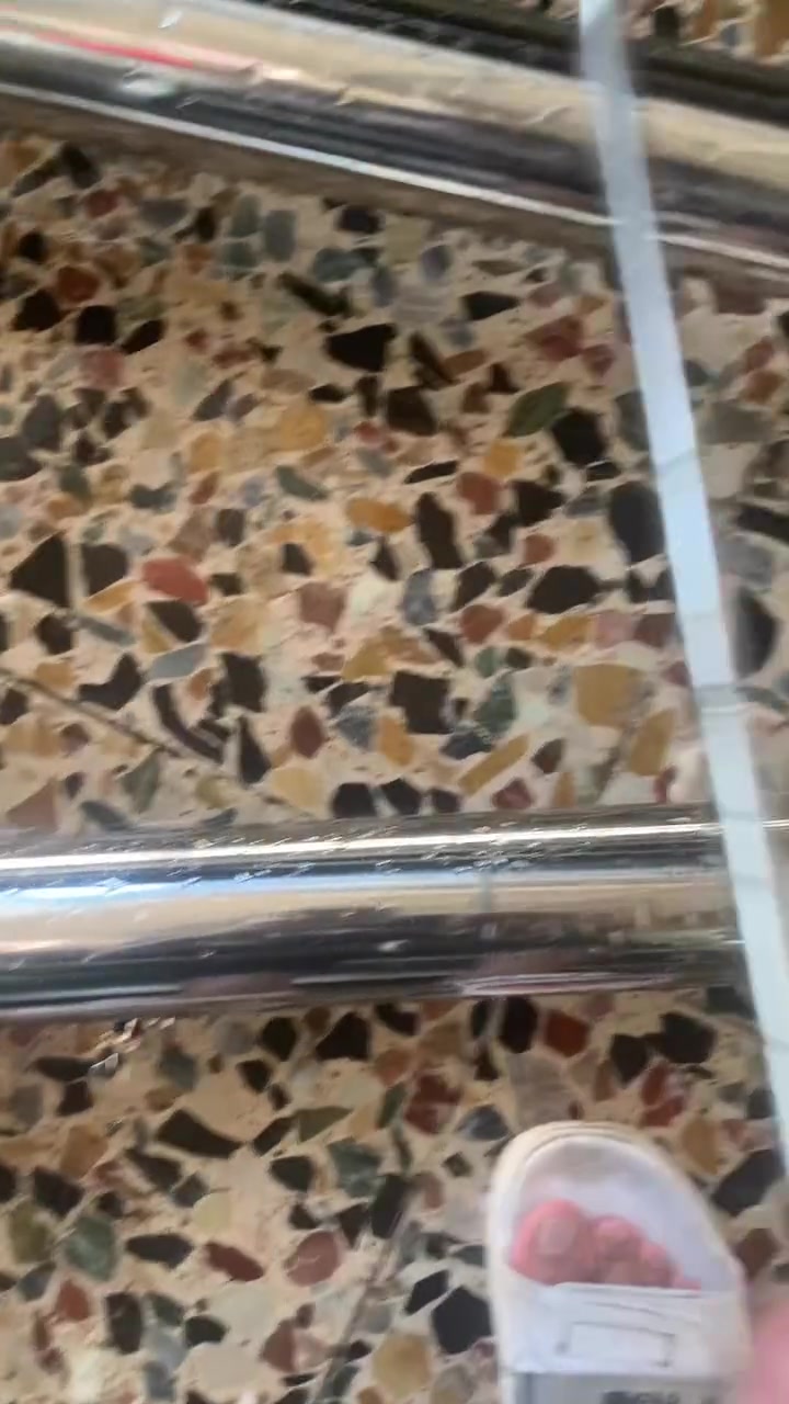 سلام عليكمً كناره جديده للبيع 
***********
