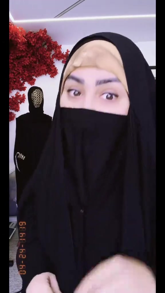 ملابس • نص بالصور • بدون تفاصيل