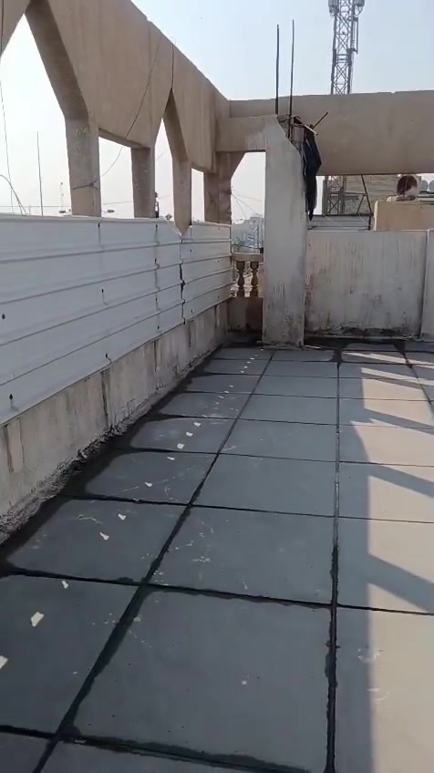 عماره للبيع قطاع 62 144 متر بيه شقتين و 6 محلات وقاعه خلفيه ارضيه تقاطع السفاره ***********

