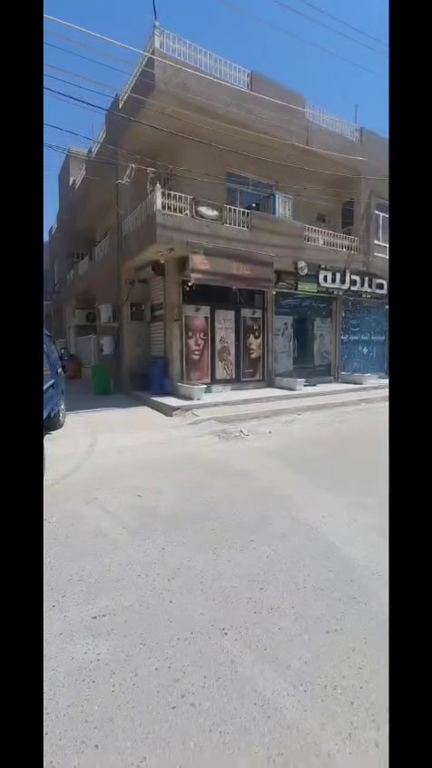 شقه طابق اول للايجار  تحتوي ع صاله وصحيات ومطبخ وغرفه مكان الدوره شارع الملا  ايجار 350 قفل فقط عوائل تواصل مكتب الكرم ***********
