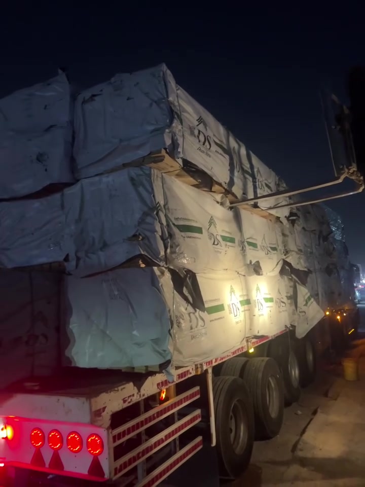 لوح روسي تارس 25x100x4متر
لوح روسي درجه أولى 22x100x4متر
بغداد شهداء البياع 
***********
***********
***********
