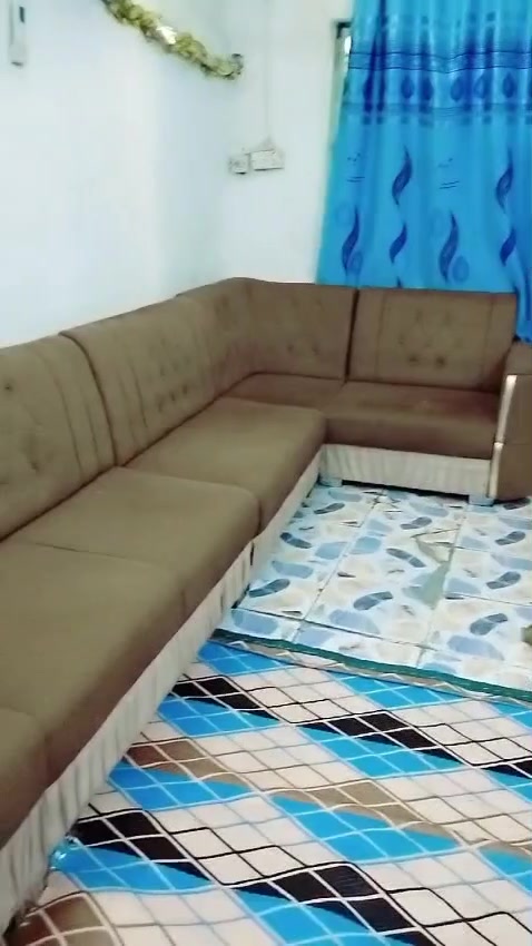 ديوان • خشب • ٦ مخدات