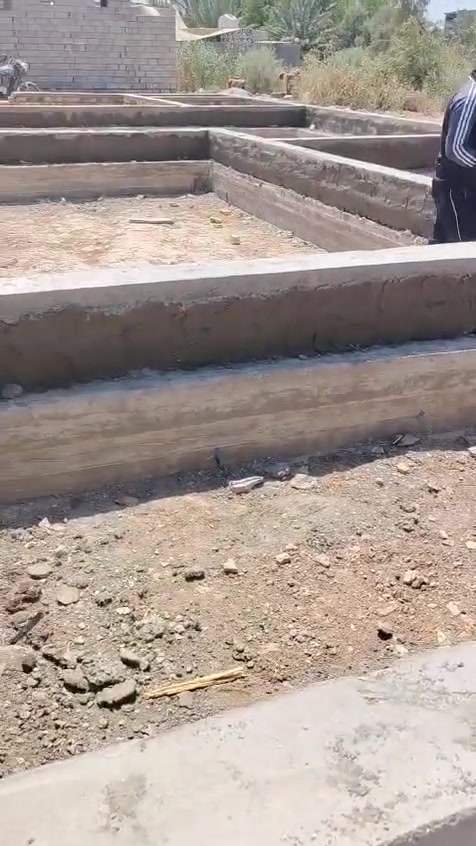 سلام عليكم بتلو مساحه 120متر
واجهيه7ونزال17 حي المين نزلت الفوادين 
سعره بلاش بلوك موجود وطابوك موجود 
الستفسار تصل 
ابو عسل ***********
ابو علي‏‪***********‬‏
