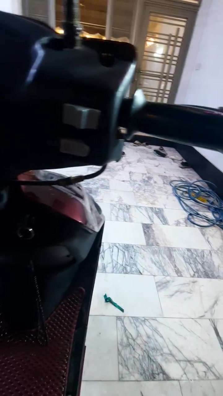 سلام وعليكم دراجه فراشه للبيع دراجه حلوا نضيف ناعمه مفتوحه فقط ولفات للبيع او للمراوس شعندك نزل دراجه كلشي شغال سعر ٥٠٠ وبيها مجال مكاني بصره كورنيش شط العرب للتواصل واتساب ***********

