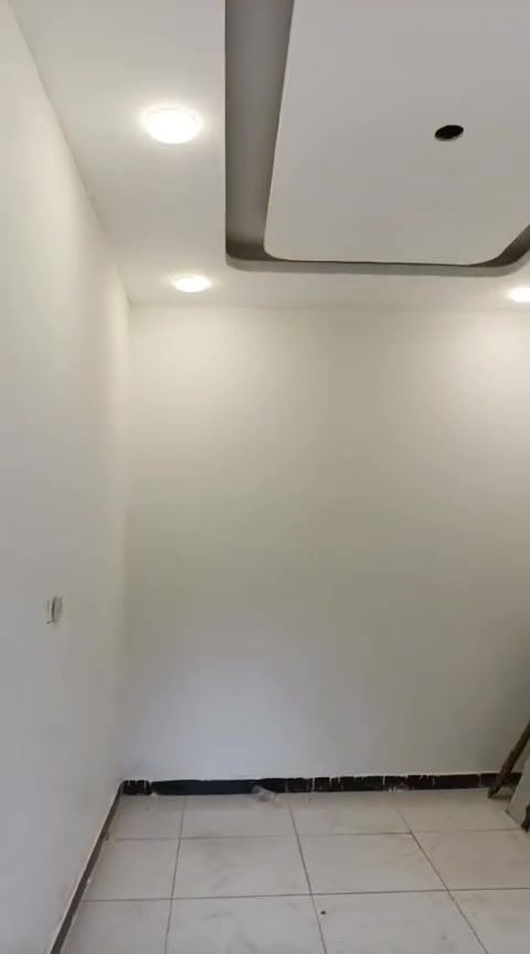 بيت للايجار التنومه شارع الدواجن 
غرفه صاله استقبال مطبخ حمامات مطلوب عائلة صغيره الايجار قفل قفل 400بدون مداهر
***********
للتواصل
