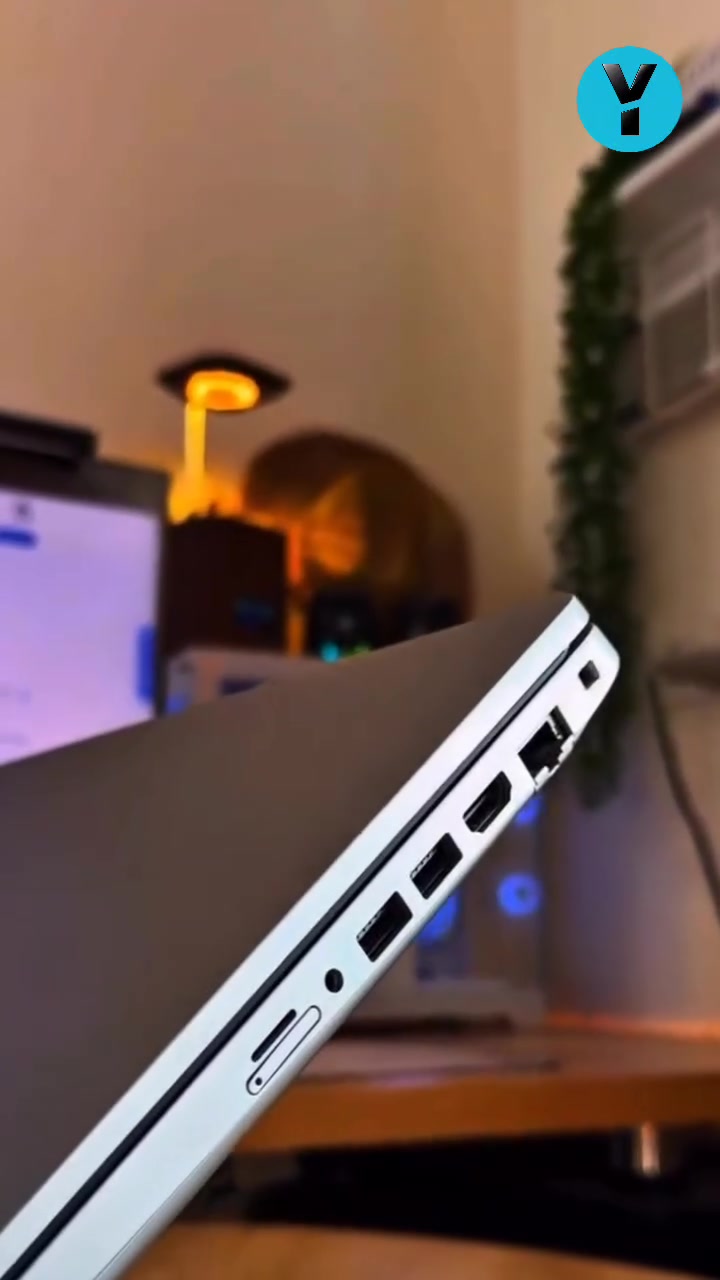 من اقوى أجهزة DELL 💻
مع معالج قوي فئة H و كرت خارجي 4G 🔥 
              

 _ الموديل Dell precision p3551 
_  المعالج: Intel Core i5 الجيل 10
 _  الرام: 16GB DDR4
 _  التخزين: SSD NVMe 512GB 
 _  الشاشة: 15.6 إنج FHD IPS
 _  الدقة: 1920×1080
 _   كارت شاشة منفصل 4GB
 _  البطارية: ليثيوم أيون داخلية 
 _  الهيكل: عملي وخفيف بنظافة عالية 

الجهاز مناسب للاستخدام الهندسي و البرمجة و الألعاب 

ملاحظة تأكد من متطلبات البرامج لضمان استخدام سلس و سريع.

🔴 الكمية محدودة اطلبه الآن على الواتساب *********** 

يتوفر موديلات بديله لجميع الاستخدامات 
ألعاب 🎮 دراسة و اعمال 💻 مونتاج و تصميم 🎨

السعر نقداً: 650,000 دينار 
بالتقسيط: 78,000 دينار شهرياً × 10 أشهر
المبلغ الكلي بالتقسيط: 780,000 دينار
التقسيط على مصرف الرافدين حصراً 

الياسري للحاسبات | YasirLap 

#حاسبات #تقنية #لابتوب #تكنولوجيا #الياسري_للحاسبات
