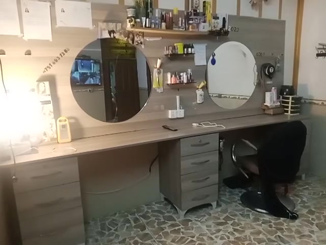 سلام عليكم  ميز حلاقه نظيف طول 3 امتار 
سعر 225 الف مكاني كركوك 
رقم الهاتف ***********

