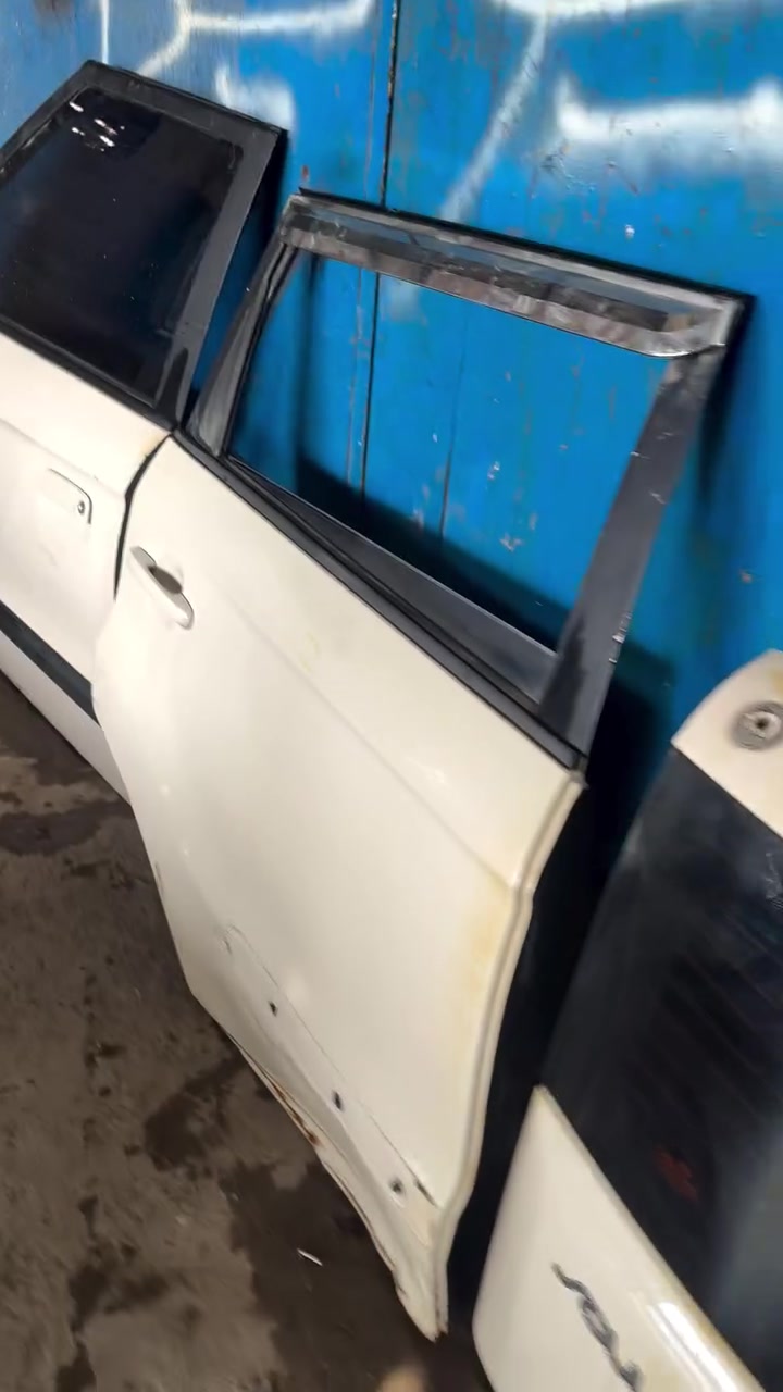 بيبان • صندوك • قطع غيار