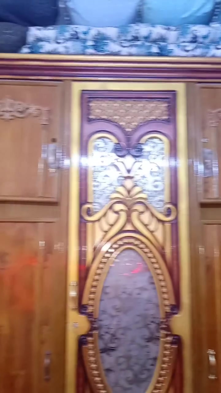 لبيع غرفه اخشاب مستعلمه عراقيه
450 وبيه مجال 

***********
