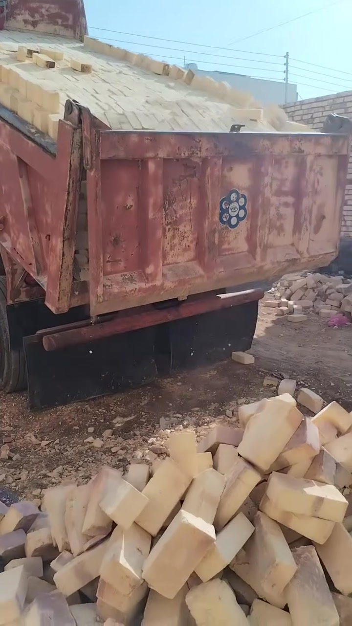 ***********
ألى اهالي الناصرية الكرام يتوفر لدينا طابوق الاصلاح قوه ونضافه وقالب حلو العدد 4000واصل الى جميع أقضية ونواحي وجميع مناطق الناصرية بأنسب الاسعار للتواصل والاستفسار رقمي *********** واتساب***********
