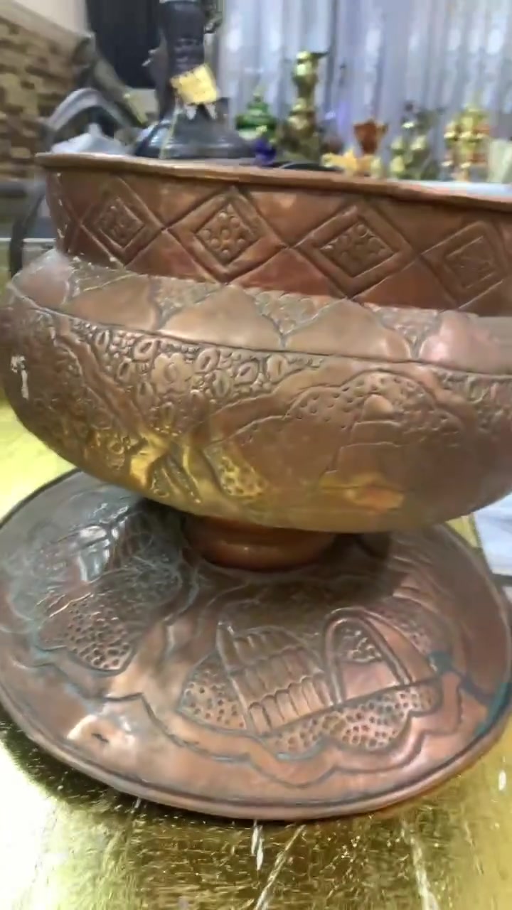 اغراض نحاسية • قطع • بغداد