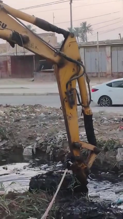 حفاره كوماتسو • موديل ٢٠٠١ • سليمانيه