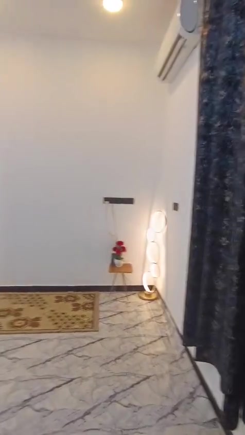 السلام عليكم بيت للبيع في مقاطعه الأساتذة خلف ياسين خريبط بمساحه200 م
بناء حديث ‏‪الاستفسار‏‪‏‪***********‬‏
