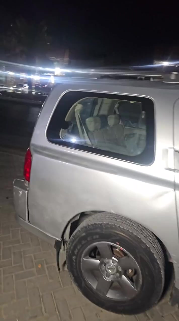 السلام عليكم نيسان اماردة موديل ٢٠٠٥ خليجي ٨ سلندر سيارة كاملة مكينة كير تبريد كلة شغال رقم جديد هزة جديدة  السعر الكلي ١٠ ملاين مقدمة ٥ الشهرية سهلة نتفق عليهة *********** عنواني بغداد مدينة الصدر
