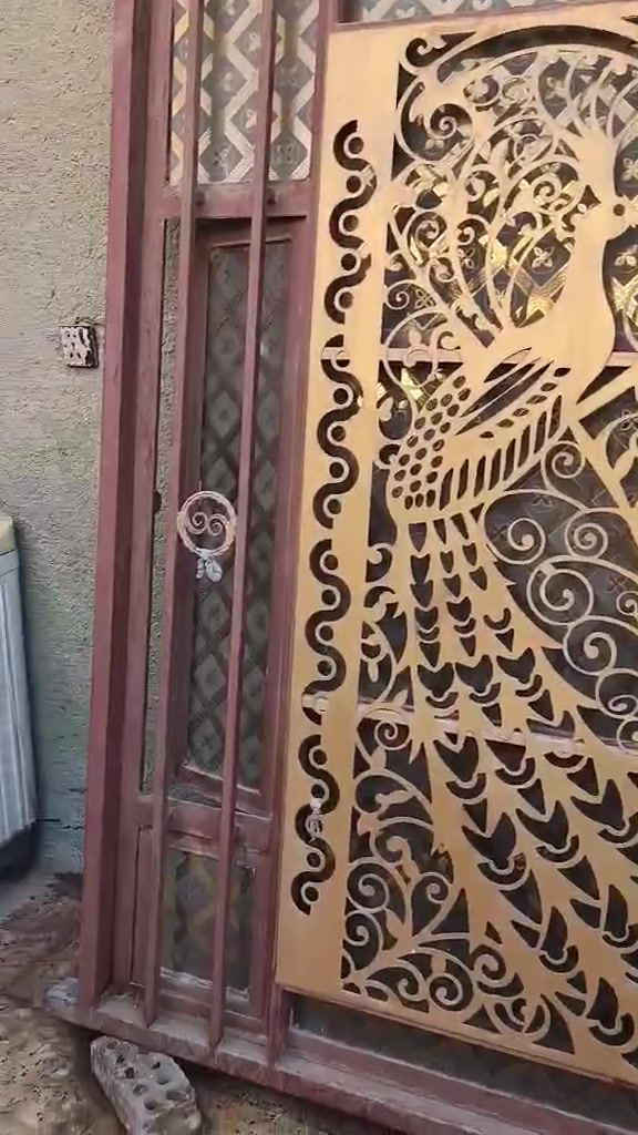 شباك للبيع طول مترين العرض متر ونص بغداد مدينه الصدر *********** واتساب
