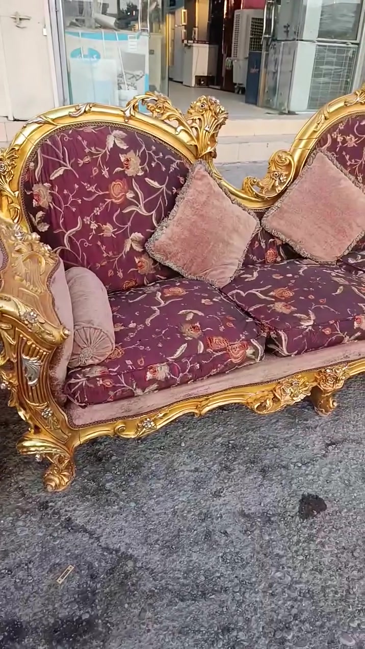 للبيع تخم مصري 6قطع 10مقعد بيع سريع 🚙
سعر 400قفل 🏃🏃 مستعجل عليها 🏃🏃🏃
عنوان تكريت شارع الزهور مقابيل كليه التربيه للبنات 
للاستفسار. ***********
